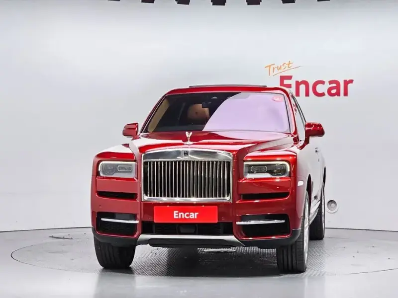 2023 Rolls-Royce Cullinan с пробегом 27 809 км