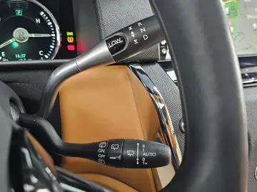 2023 Rolls-Royce Cullinan с пробегом 27 809 км