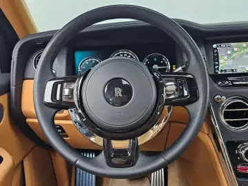 2023 Rolls-Royce Cullinan с пробегом 27 809 км