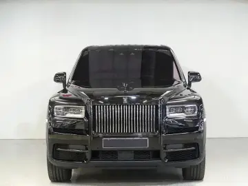 2024 Rolls-Royce Cullinan с пробегом 7 900 км