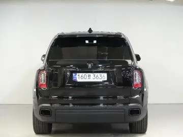 2024 Rolls-Royce Cullinan с пробегом 7 900 км