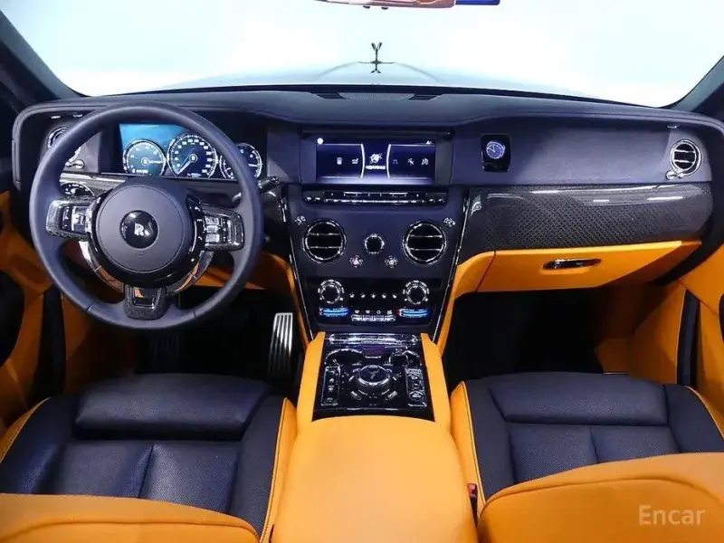 2024 Rolls-Royce Cullinan с пробегом 7 900 км