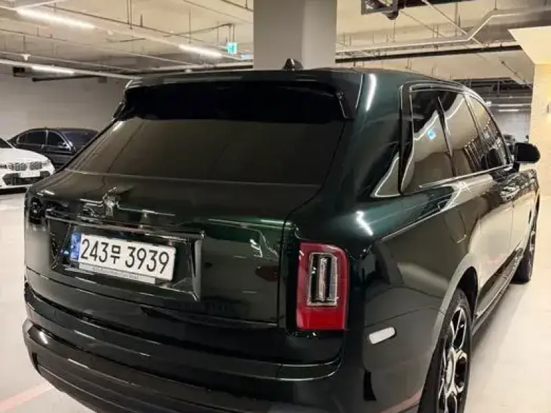 2023 Rolls-Royce Cullinan с пробегом 8 100 км