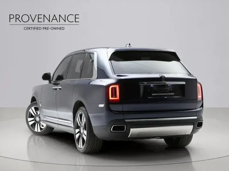 2022 Rolls-Royce Cullinan с пробегом 18 992 км