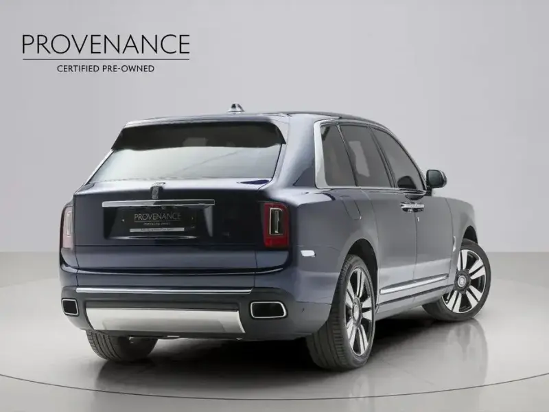 2022 Rolls-Royce Cullinan с пробегом 18 992 км