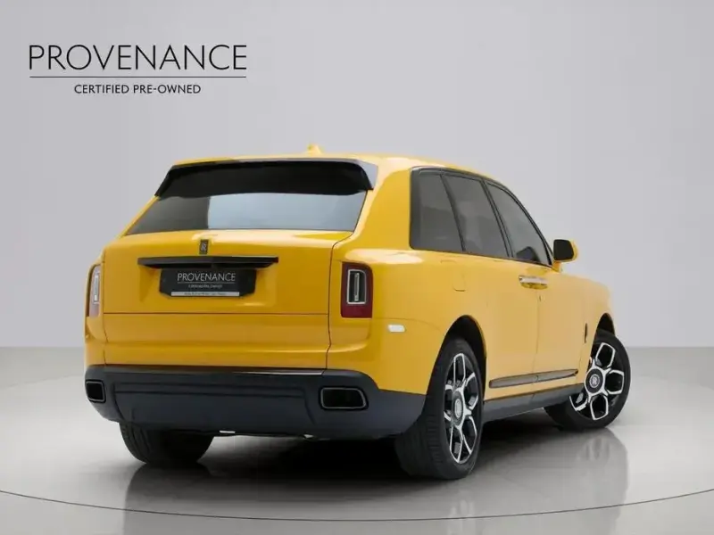2024 Rolls-Royce Cullinan с пробегом 9 500 км