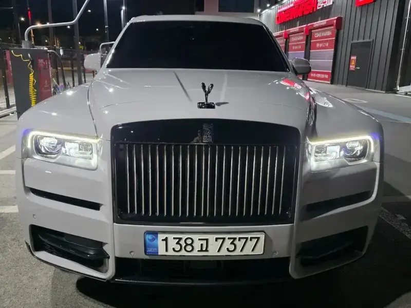 2023 Rolls-Royce Cullinan с пробегом 27 000 км