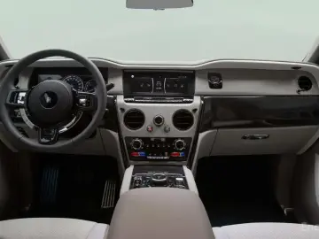 2024 Rolls-Royce Cullinan с пробегом 9 500 км