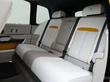 2024 Rolls-Royce Cullinan с пробегом 9 500 км
