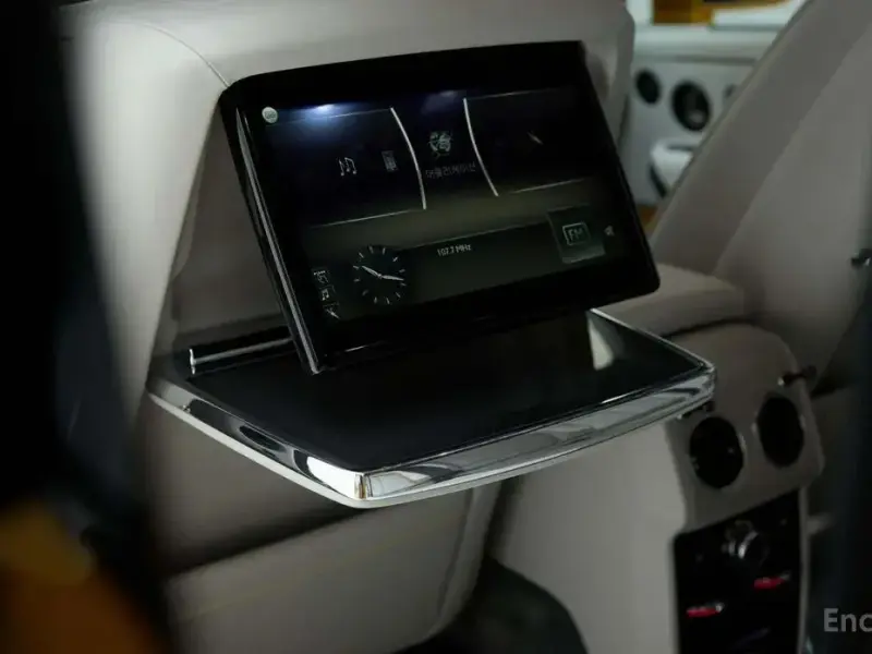 2024 Rolls-Royce Cullinan с пробегом 9 500 км