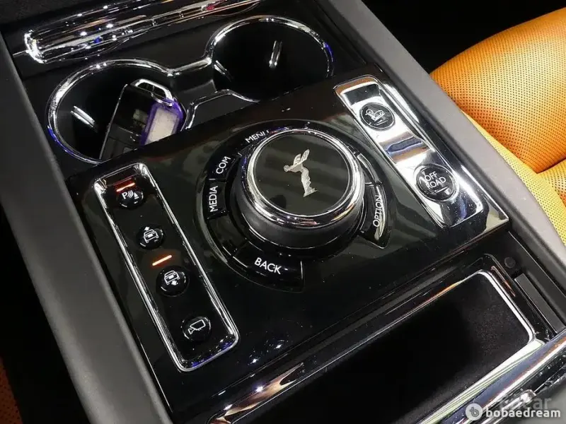 2021 Rolls-Royce Cullinan с пробегом 34 900 км