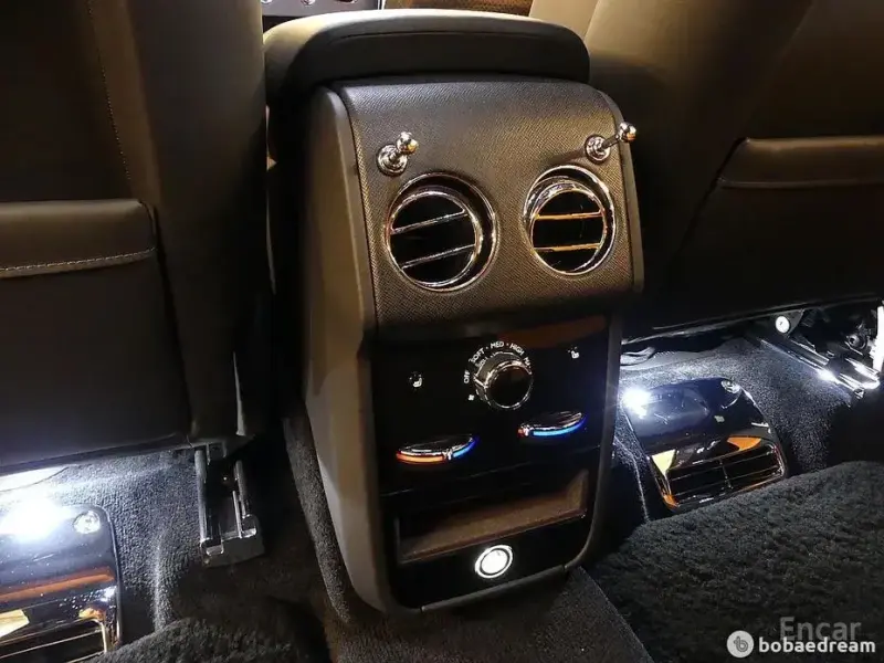 2021 Rolls-Royce Cullinan с пробегом 34 900 км