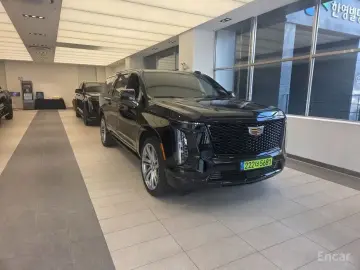 2025 Cadillac Escalade с пробегом 9 244 км
