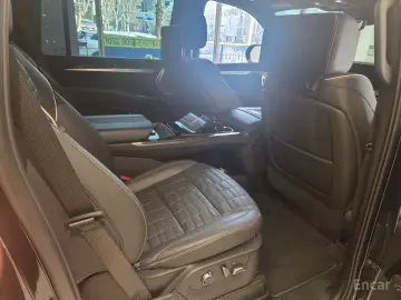 2025 Cadillac Escalade с пробегом 9 244 км