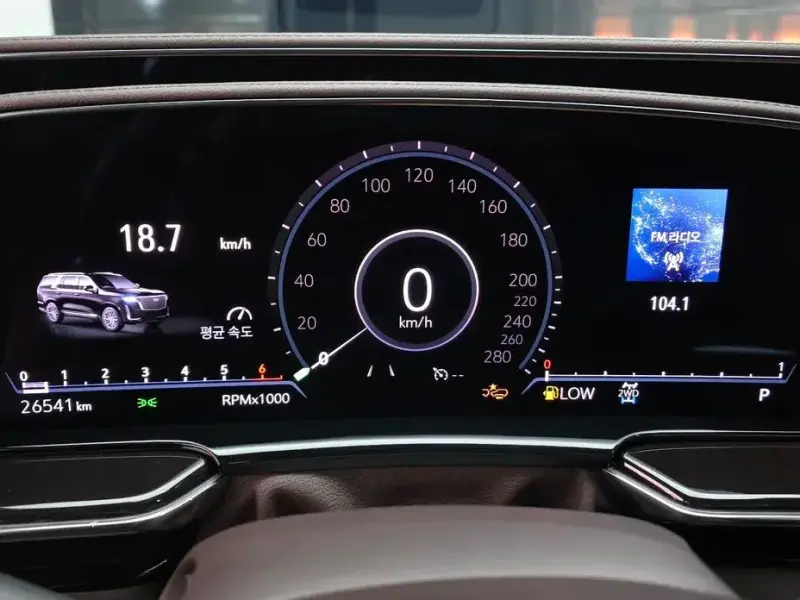 2023 Cadillac Escalade с пробегом 26 541 км