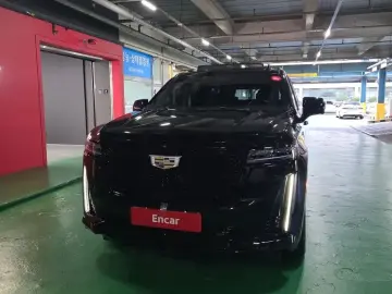 2023 Cadillac Escalade с пробегом 28 697 км