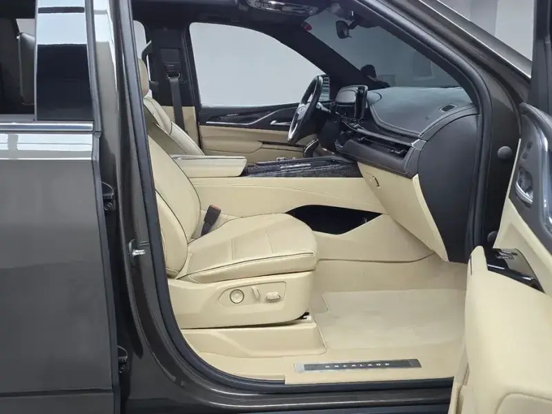 2021 Cadillac Escalade с пробегом 74 400 км