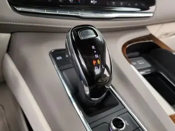 2023 Cadillac Escalade с пробегом 13 762 км