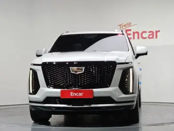 2025 Cadillac Escalade с пробегом 3 995 км