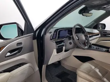 2022 Cadillac Escalade с пробегом 62 878 км