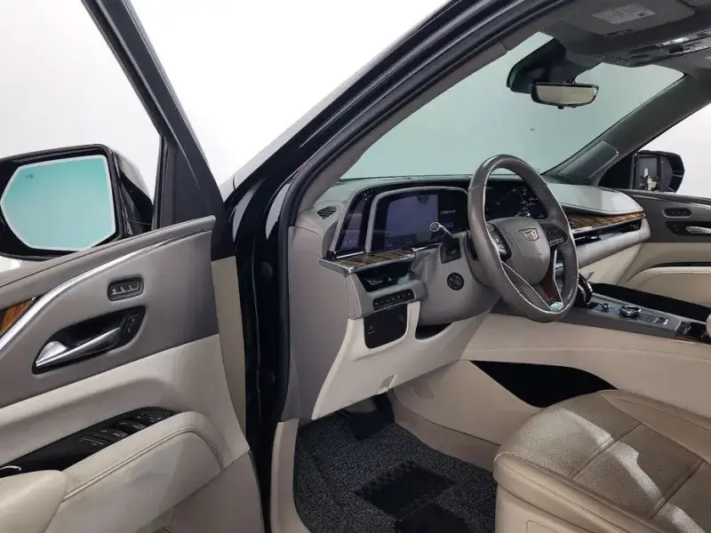 2022 Cadillac Escalade с пробегом 62 878 км