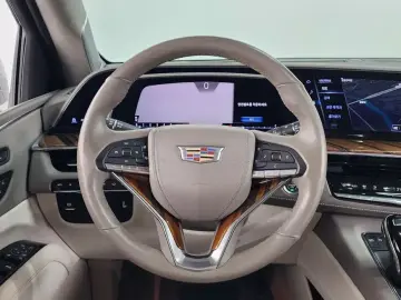 2022 Cadillac Escalade с пробегом 62 878 км
