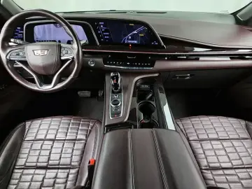 2022 Cadillac Escalade с пробегом 90 909 км