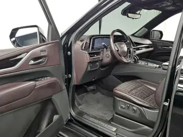 2022 Cadillac Escalade с пробегом 90 909 км