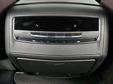 2022 Cadillac Escalade с пробегом 90 909 км