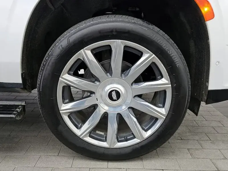 2023 Cadillac Escalade с пробегом 49 418 км