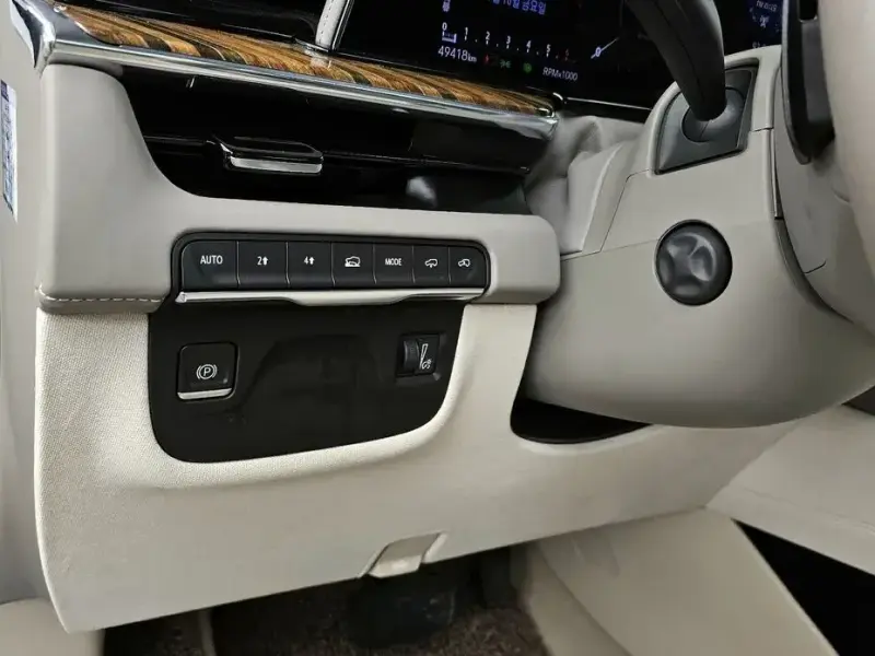 2023 Cadillac Escalade с пробегом 49 418 км