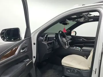 2021 Cadillac Escalade с пробегом 46 949 км