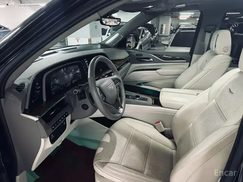2022 Cadillac Escalade с пробегом 71 334 км