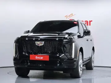 2025 Cadillac Escalade с пробегом 12 191 км