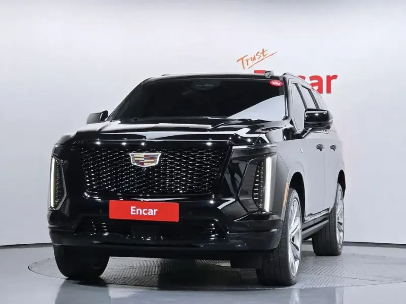 2025 Cadillac Escalade с пробегом 12 191 км