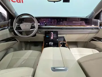 2025 Cadillac Escalade с пробегом 12 191 км