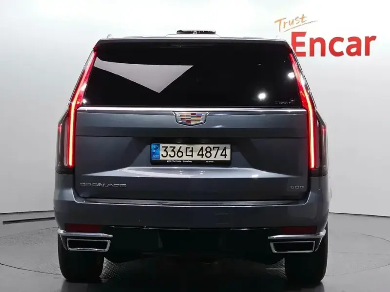 2022 Cadillac Escalade с пробегом 63 663 км