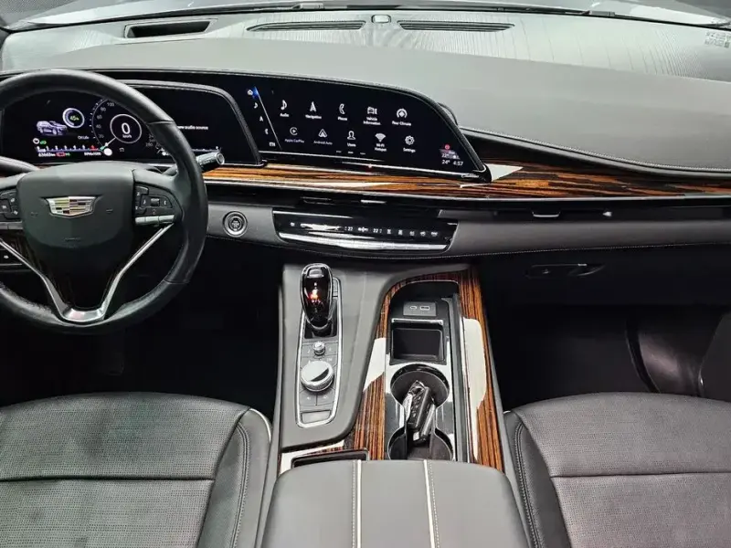 2022 Cadillac Escalade с пробегом 63 663 км
