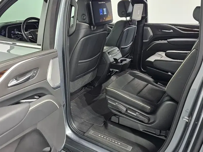 2022 Cadillac Escalade с пробегом 63 663 км