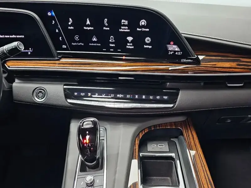 2022 Cadillac Escalade с пробегом 63 663 км