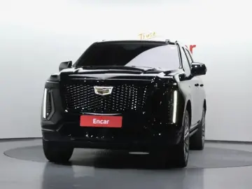 2025 Cadillac Escalade с пробегом 14 237 км