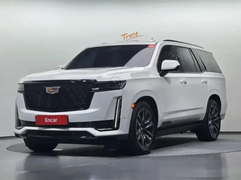 2021 Cadillac Escalade с пробегом 28 981 км