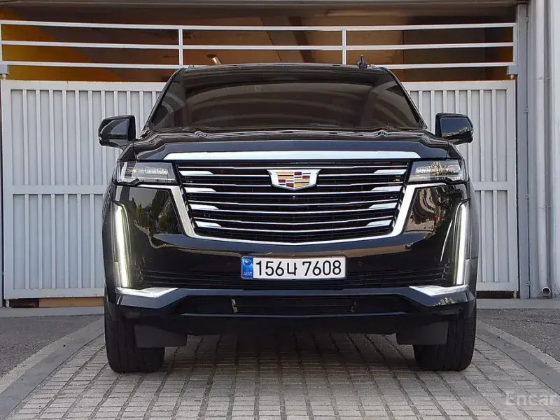 2021 Cadillac Escalade с пробегом 25 045 км