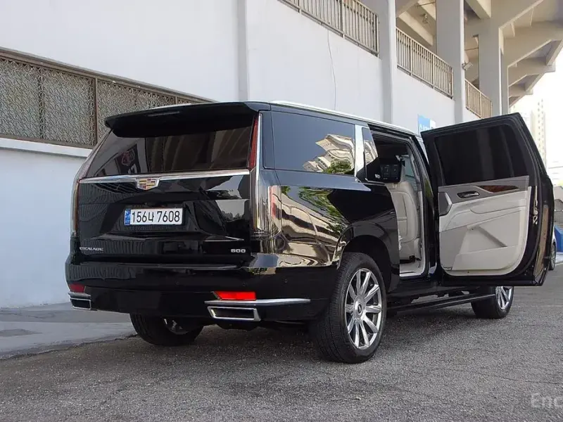 2021 Cadillac Escalade с пробегом 25 045 км