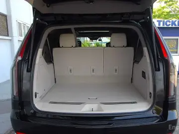 2021 Cadillac Escalade с пробегом 25 045 км