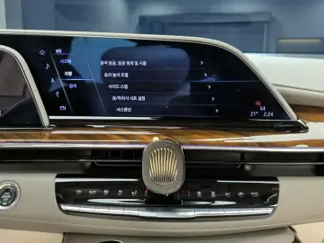 2024 Cadillac Escalade с пробегом 22 684 км