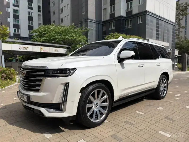 2022 Cadillac Escalade с пробегом 43 071 км