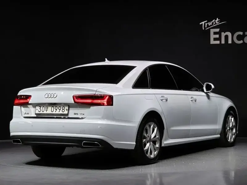 2015 Audi A6 с пробегом 92 943 км