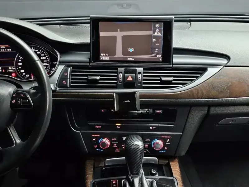 2015 Audi A6 с пробегом 71 005 км