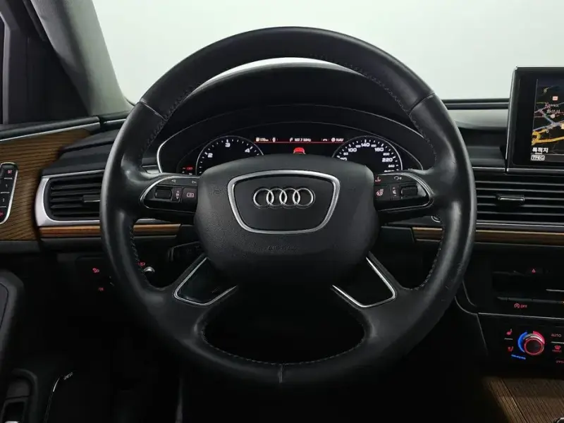 2016 Audi A6 с пробегом 97 489 км